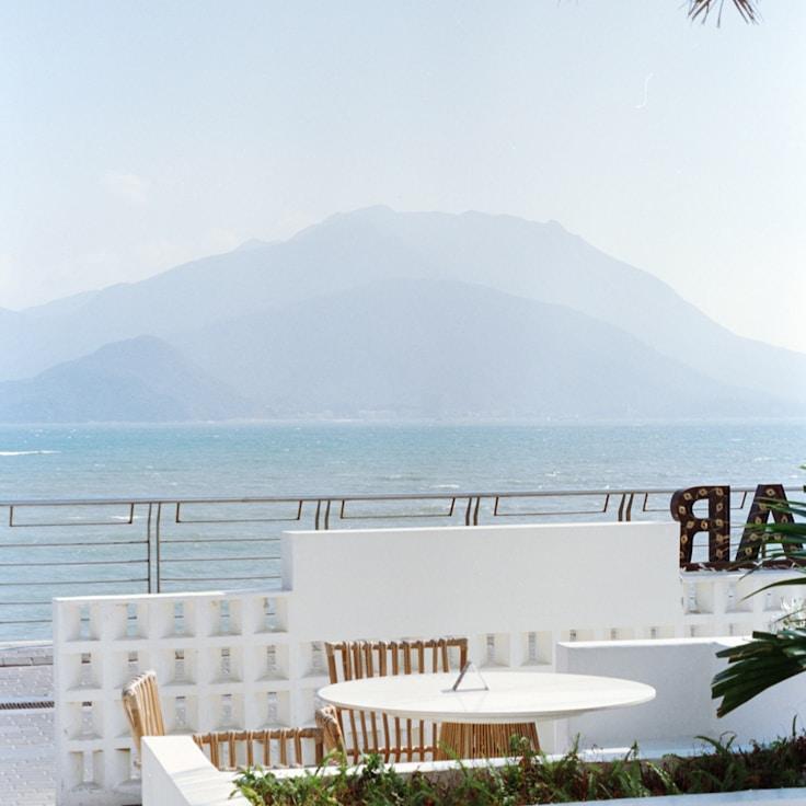 Family terraces and cafés for calm evenings in Lyon